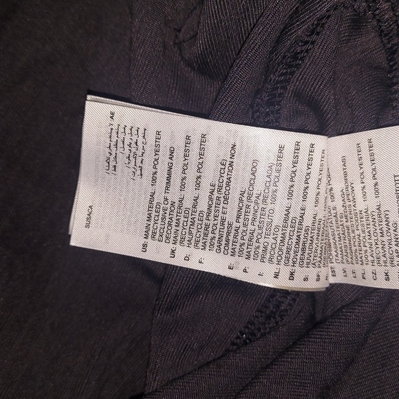 Adidas - Picture 12 of 16